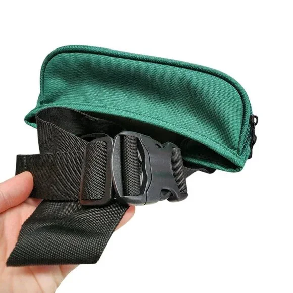 Oakley Street Belt Bag‎ Green Nylon Fanny Pack Gorpcore Outdoor Activewear Bag - Picture 5 of 11